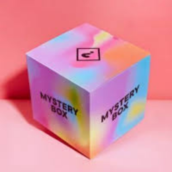 Mystery Lularoe Randy Tee(Unisex) random pick - Picture 9 of 9